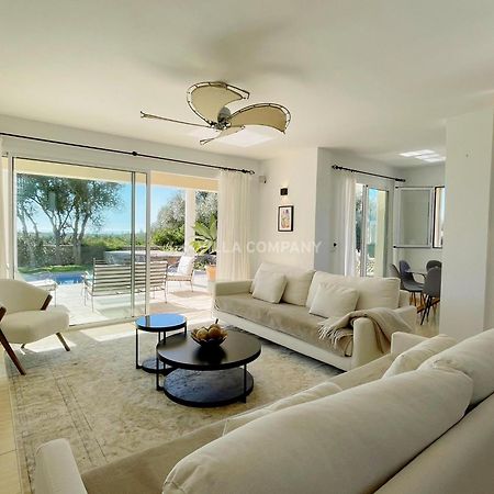 Villa Mala Bay Маон Экстерьер фото