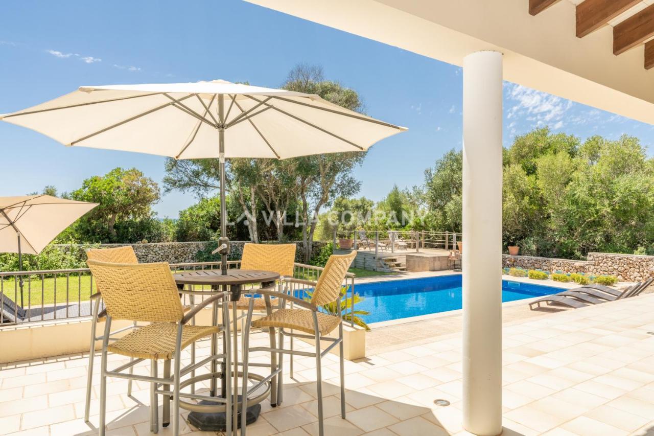 Villa Mala Bay Маон Экстерьер фото