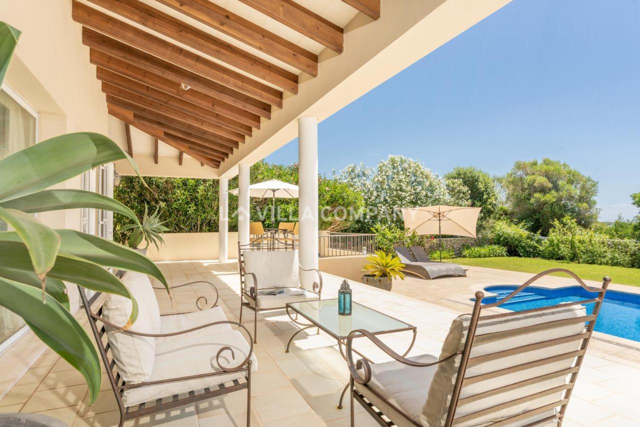 Villa Mala Bay Маон Экстерьер фото