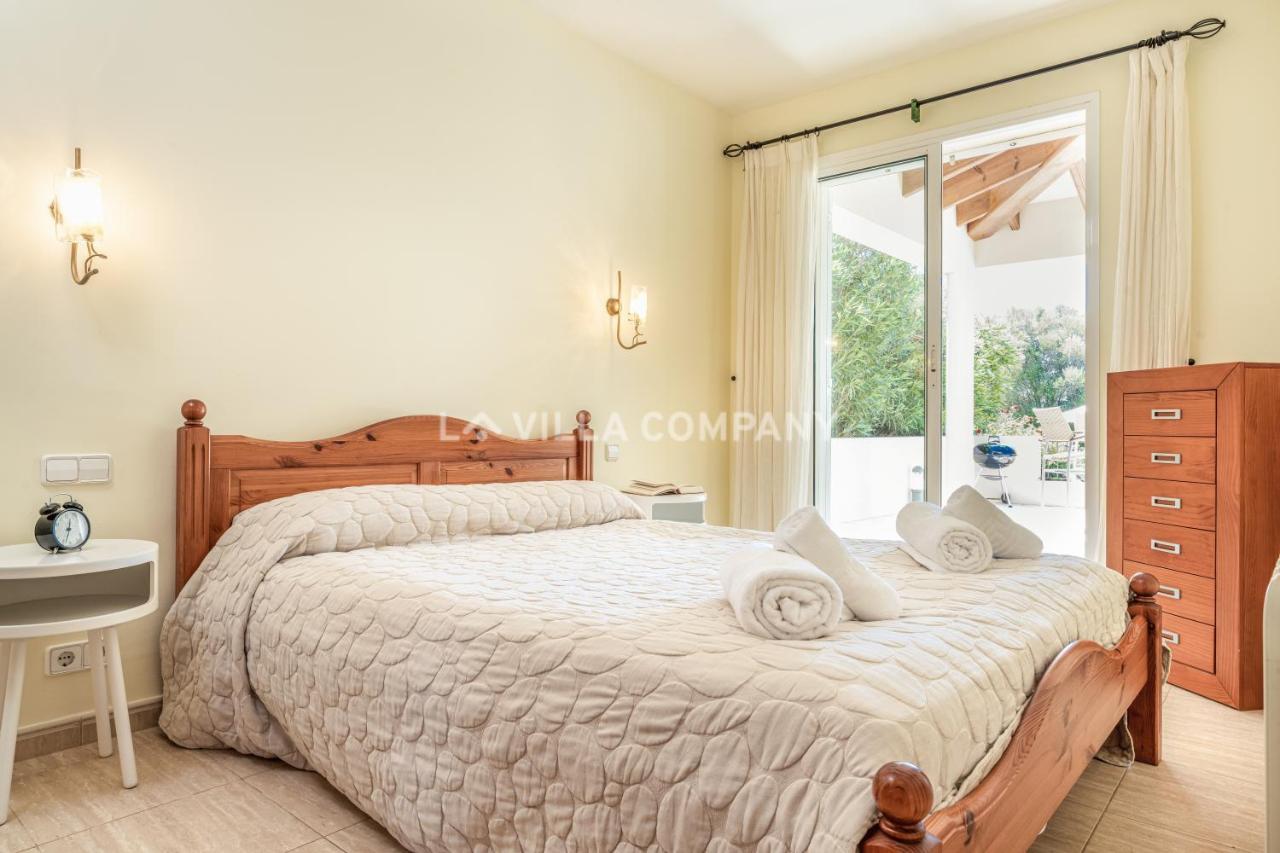 Villa Mala Bay Маон Экстерьер фото